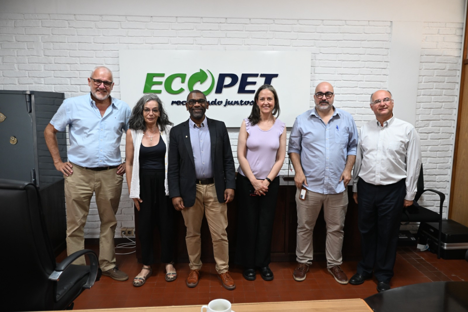 ortuno visito planta ecopet reafirmo