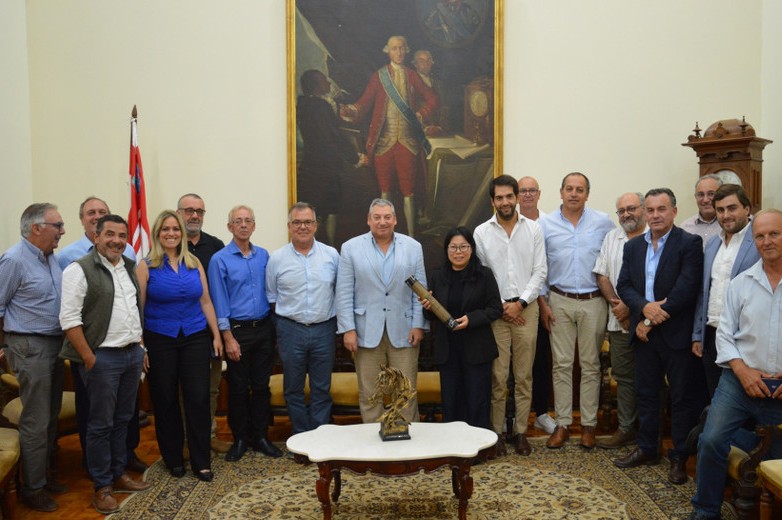 Empresarios de China y Brasil