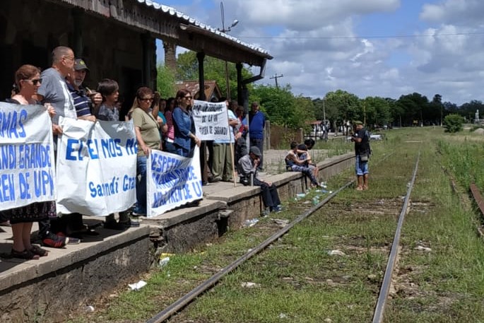 contra el tren