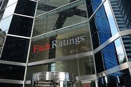 Fitch Ratings recortes