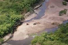 areneras en el rio santa lucia